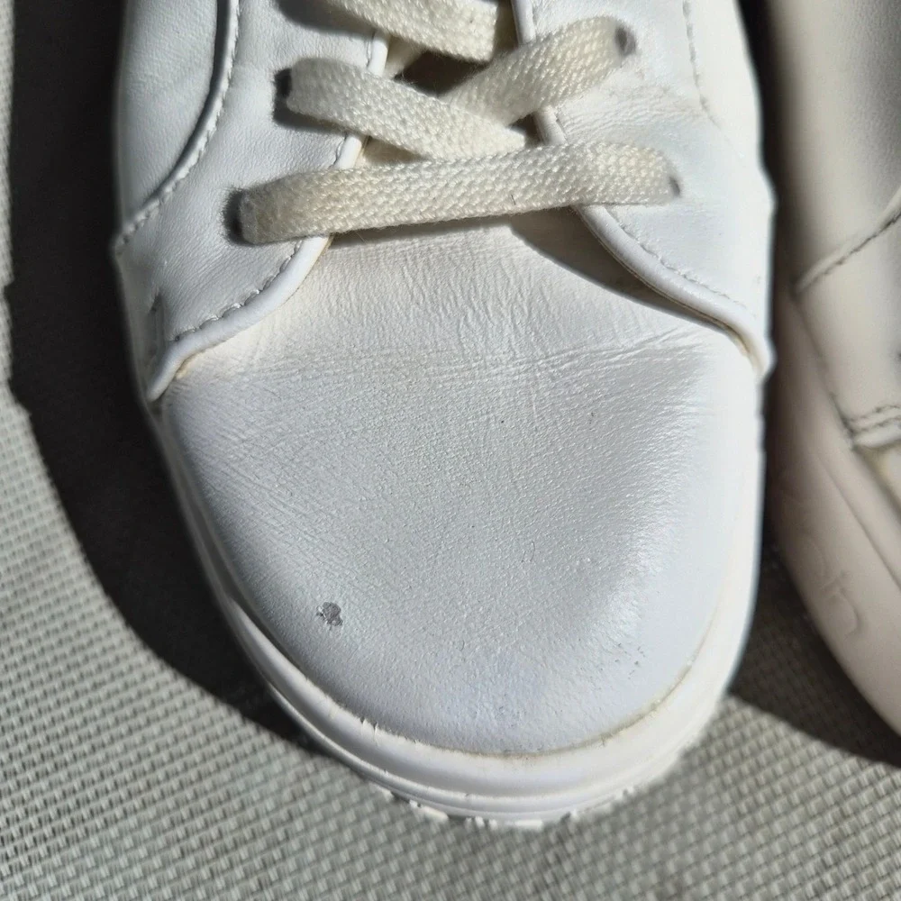 Calvin Klein White Leather Platform Sneakers Embossed Logo Low Top Y2K Preppy